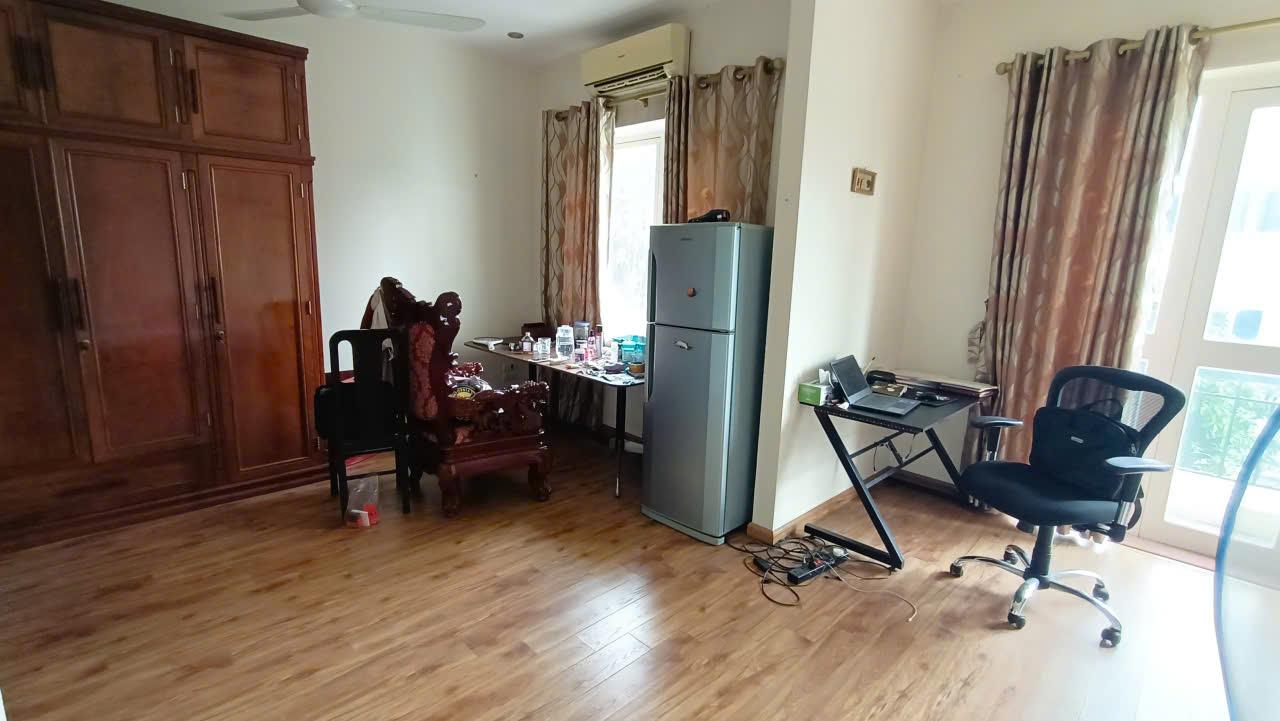 Chính chủ cần cho thuê nhà biệt thự lideco làm văn phòng ở.