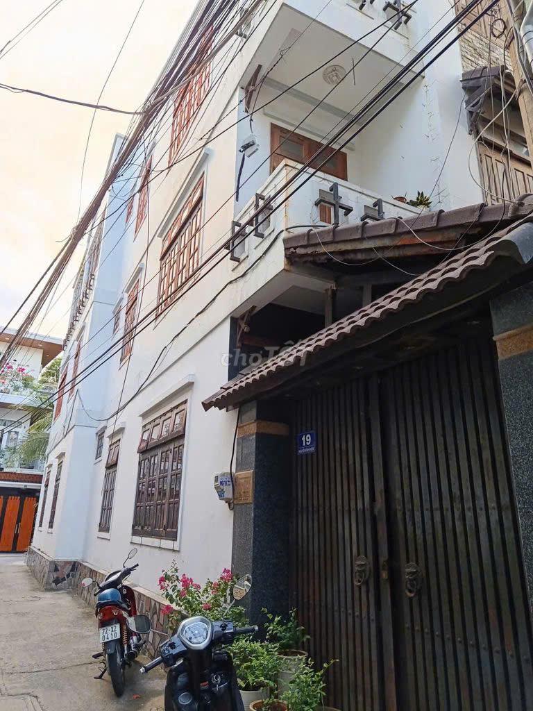 BÁN NHÀ 15/2A (SỐ CŨ 19) NGUYỄN BỈNH KHIÊM, P.VŨNG TÀU, HOÀN CÔNG 224M2. LH:0982230297.